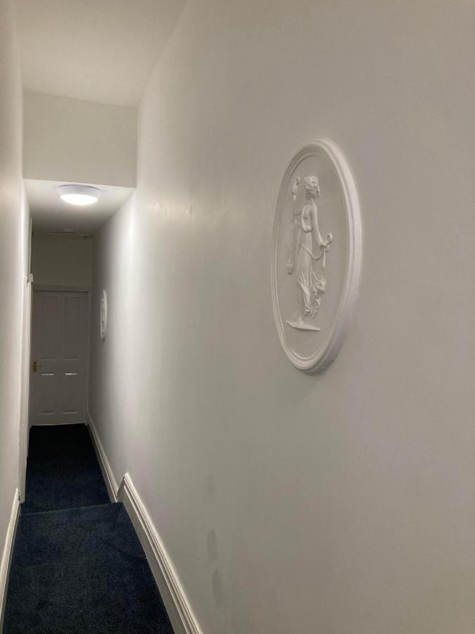 Agapi Apartment - Sea View Sleeps Ten Blackpool Exterior foto